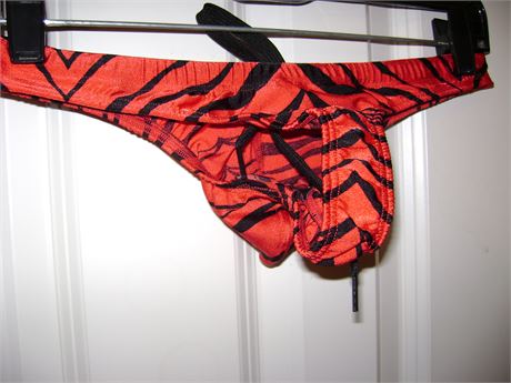 SEXXYBOYS DEEP POUCH  RED/BLACK TRIGER THONG WITH BUILT IN  C STRAP