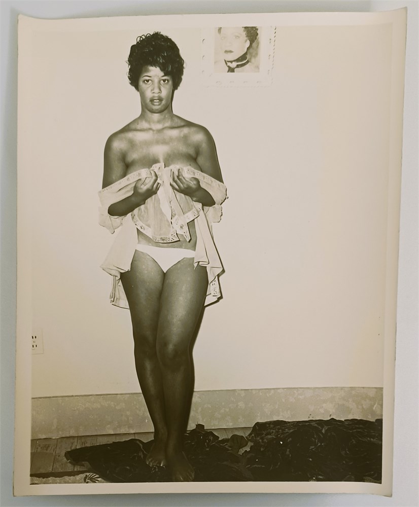 AdultStuffOnly.com - VINTAGE PHOTOGRAPH FROM THE 50s/60s BLACK EBONY BEAUTY  PIN UP NUDE BUSTY AA B&W 8x10 inches